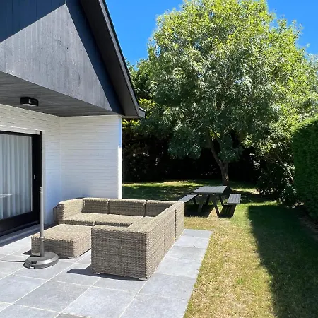 Semesterbostad Holiday With Garden Close To The Beach *