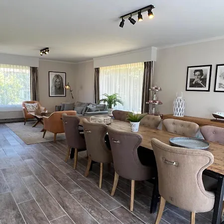 Holiday With Garden Close To The Beach Semesterbostad *